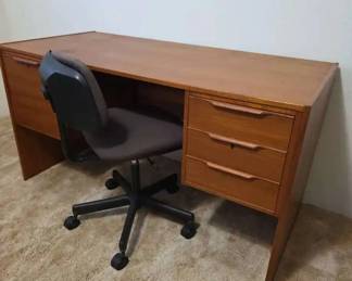 ARS080 - Veneer Wooden Desk With Chair
