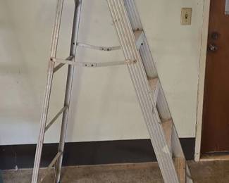 ARS149 - 6 Foot Werner Aluminum Ladder 