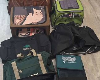 ARS042 - Travel Bags, Duffle Bags and More