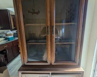 ARS041 - Vintage 2 Piece Wooden Display Cabinet Hutch