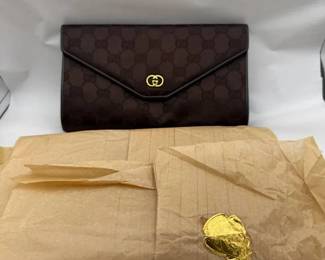 ARS252 - Vintage Gucci Handbag
