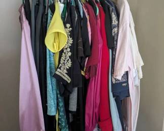 ARS239 - Huge Women's Clothing Lot