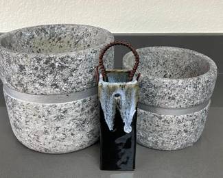 ARS263 - 2 Stone Planters & Ceramic Bud Vase