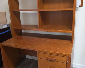 ARS036 - Solid Wood Desk With Bookshelves 