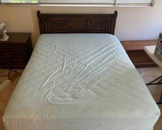 ARS271 - Queen Bed with Headboard 