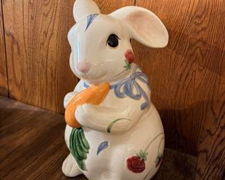 Lenox Poppies on Blue Bunny Cookie Jar Great condition