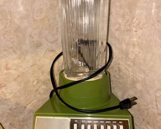 Vtg Waring Solid State Green Blender Cloverleaf Glass  Great working condition 