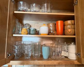 Serving items/ glasses