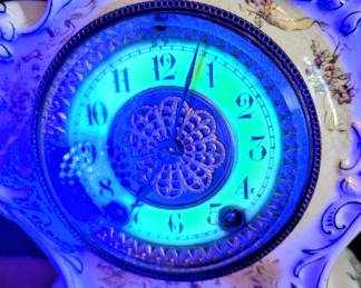 Waterbury porcelain mantel clock, great working condition, c1895-1905