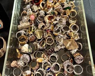 Costume rings
