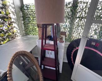 Floor lamp