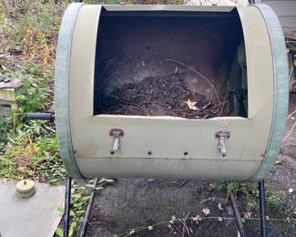 Compost machine