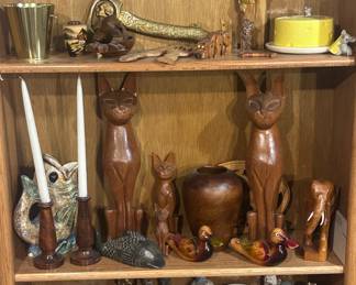Many SmallTarge Figuringes Animals Candles and Tea Set