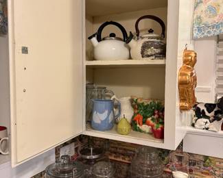 Tea Pots and Kettles. Glass storage.