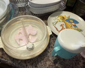 Vintage toddler feeding items.