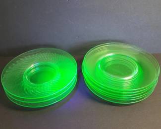 168 vintageuraniumglassplatesswirlandp