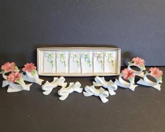 170 porcelainfloralnapkinringsandplace