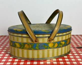 094 vintagetindecobasketwithhandlesfru