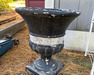 264 plasticresingardenurn