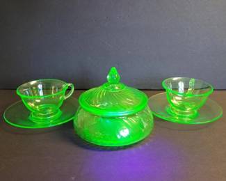 166 greenuraniumdepressionglasscupsand