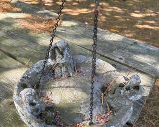 271 concretelikehangingbirdbath