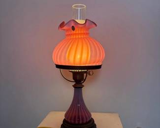 202 fentonpinkswirlglasselectrictablel