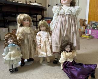 295 porcelaindollsinvictorianstyledress