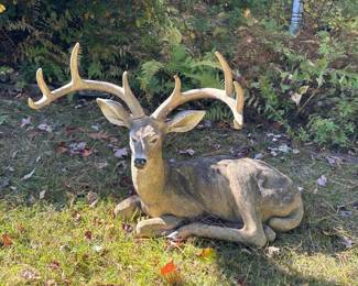279 largeoutdoorresindeerstatue