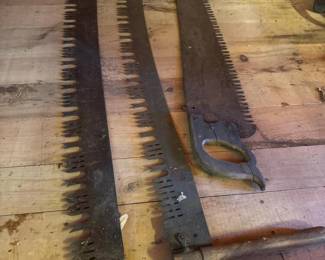 045 antiquecrosscutsawswithwoodenhandle