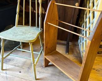 050 antiquespindlebackchairandwoodenqu