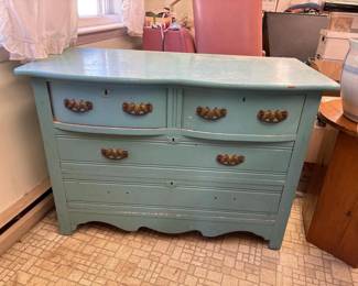 256 antiquepaintedwooddresser