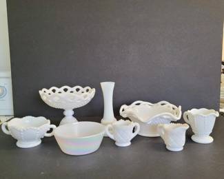 189 assortedmilkglasscompotesbowlsvase