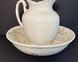 151 victorianstyleceramicwashbasinpitch