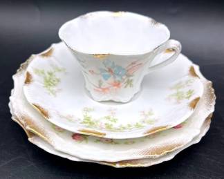 Antique Bone China Set 4pcs