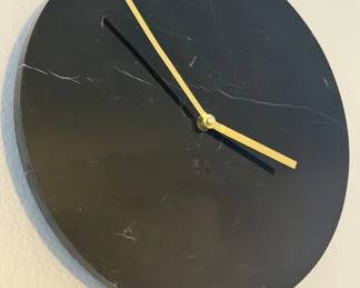 Ultra Mod wall clock - with no numbers ??