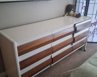 Lane Dresser