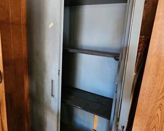Metal cabinet