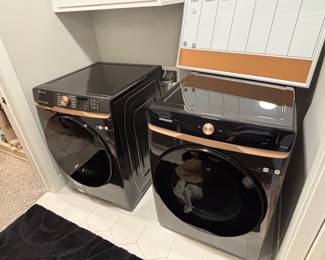 SAMSUNG 8300 Series Smart Front Load Washer & Dryer
