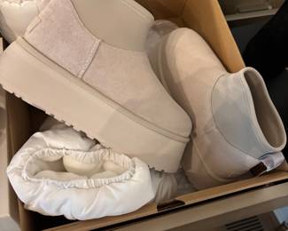 UGG Platform shoes **. NEW in BOX **