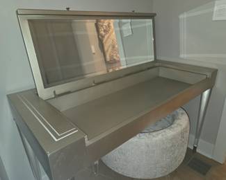 Caracole “Moment of Clarity” Vanity table 