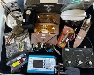 Bushnell Glasses, Spooky 2 Machine, Berkana Labs Machine
