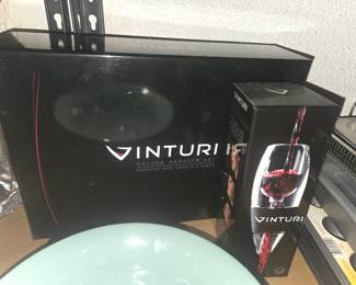 Vinturi wine aerator, opener