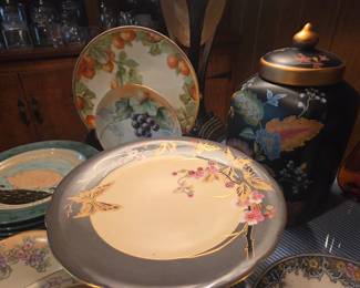 Vintage plates & cakestands