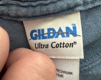 GILDAN clothing