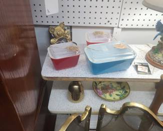 Vintage pyrex