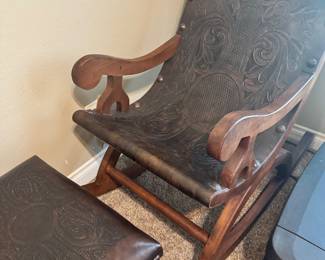 Gorgeous leather statement piece!