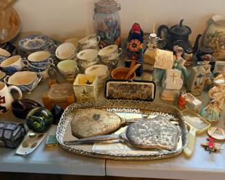 Cups Figurines And Decorative Trays