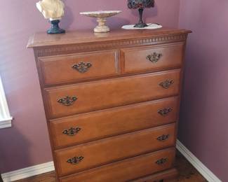 Bassett Chest