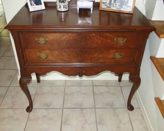 DR Side Table