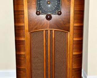 Vintage Zenith Art Deco Console Radio
